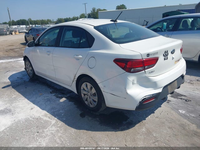 2020 Kia Rio S მანქანა იყიდება აუქციონზე, vin: 3KPA24AD3LE327592, აუქციონის ნომერი: 46105741