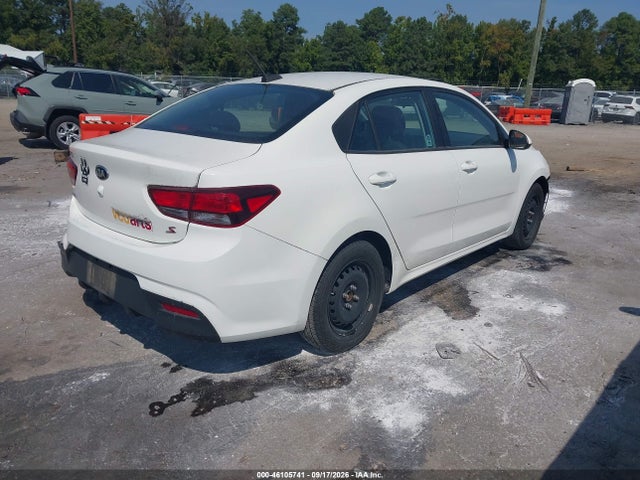 2020 Kia Rio S მანქანა იყიდება აუქციონზე, vin: 3KPA24AD3LE327592, აუქციონის ნომერი: 46105741