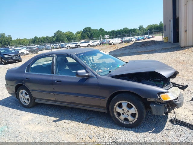 46105747 :رقم المزاد ، 1HGCD5632RA088879 vin ، 1994 Honda Accord Lx/ex مزاد بيع