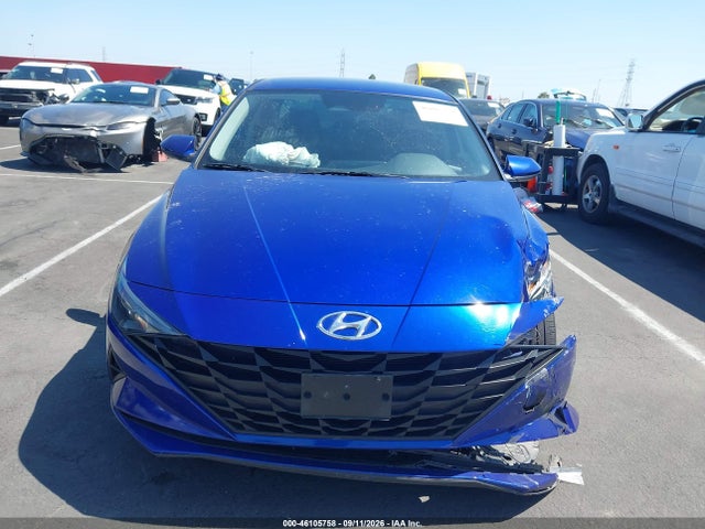 KMHLM4AG7NU335546 Hyundai ELANTRA SEL