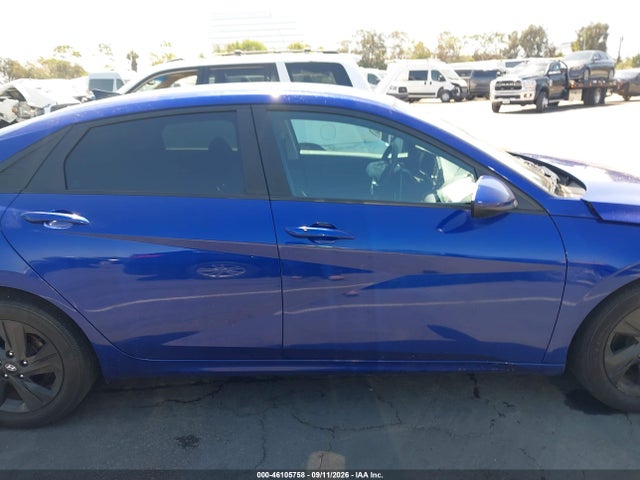 KMHLM4AG7NU335546 Hyundai ELANTRA SEL