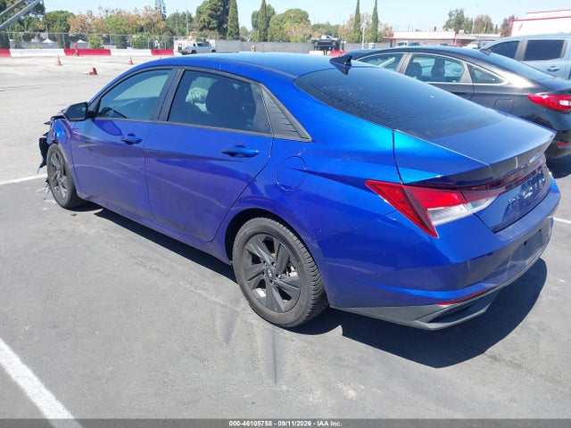KMHLM4AG7NU335546 Hyundai ELANTRA SEL