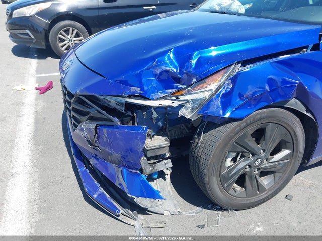 KMHLM4AG7NU335546 Hyundai ELANTRA SEL