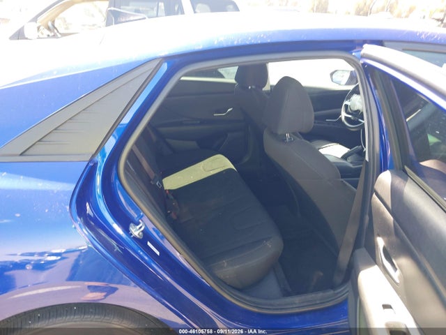 KMHLM4AG7NU335546 Hyundai ELANTRA SEL