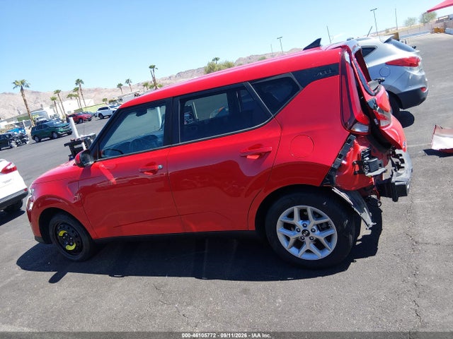 2021 Kia Soul S მანქანა იყიდება აუქციონზე, vin: KNDJ23AUXM7754845, აუქციონის ნომერი: 46105772