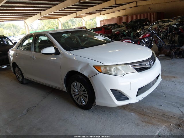 2014 Toyota Camry Le მანქანა იყიდება აუქციონზე, vin: 4T4BF1FK7ER406400, აუქციონის ნომერი: 46105816