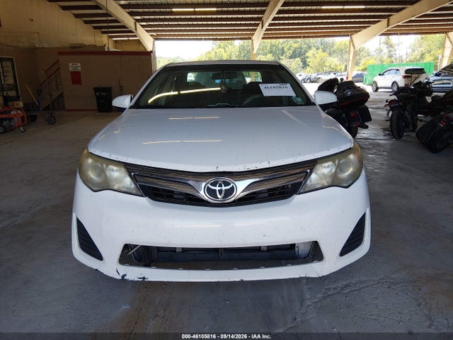 2014 Toyota Camry Le მანქანა იყიდება აუქციონზე, vin: 4T4BF1FK7ER406400, აუქციონის ნომერი: 46105816