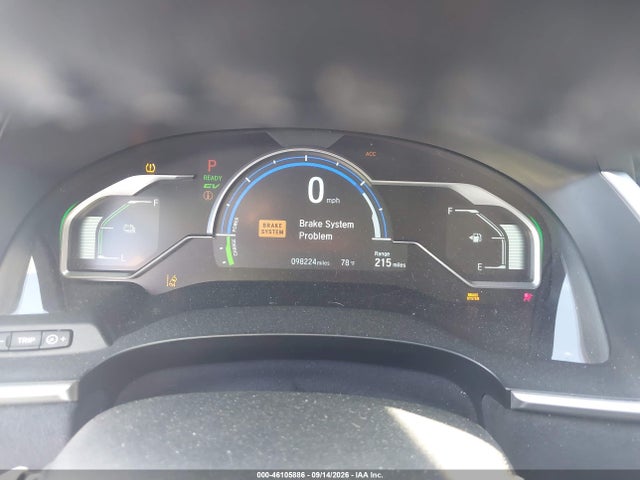 46105886 :رقم المزاد ، JHMZC5F36JC008549 vin ، 2018 Honda Clarity Plug-in Hybrid Touring مزاد بيع