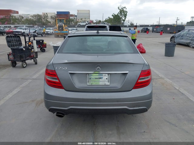 Продажа на аукционе авто 2013 Mercedes-benz C 250 Sport, vin: WDDGF4HB2DR248865, номер лота: 46105889