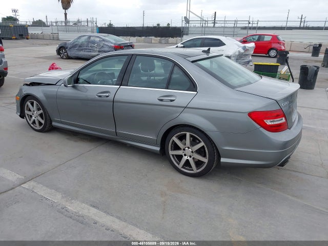 Продажа на аукционе авто 2013 Mercedes-benz C 250 Sport, vin: WDDGF4HB2DR248865, номер лота: 46105889