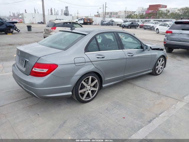 Продажа на аукционе авто 2013 Mercedes-benz C 250 Sport, vin: WDDGF4HB2DR248865, номер лота: 46105889