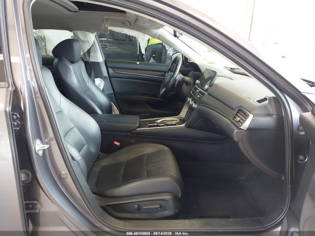 Продажа на аукционе авто 2018 Honda Accord Touring 2.0t, vin: 1HGCV2F92JA051190, номер лота: 46105908