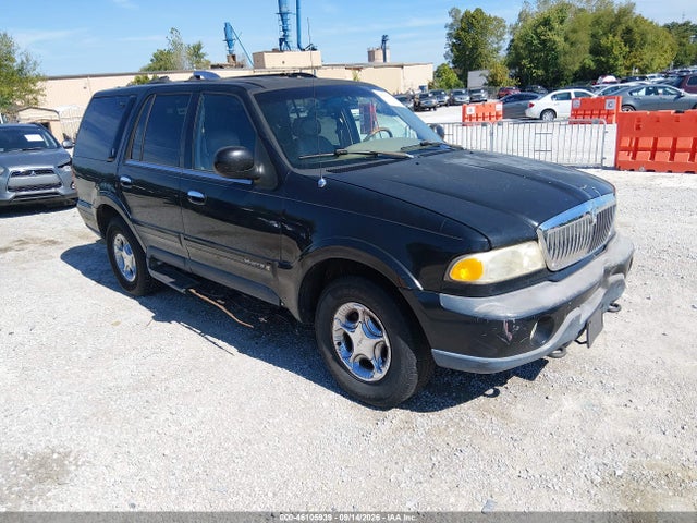 Продажа на аукционе авто 1999 Lincoln Navigator, vin: 5LMPU28A3XLJ25927, номер лота: 46105939