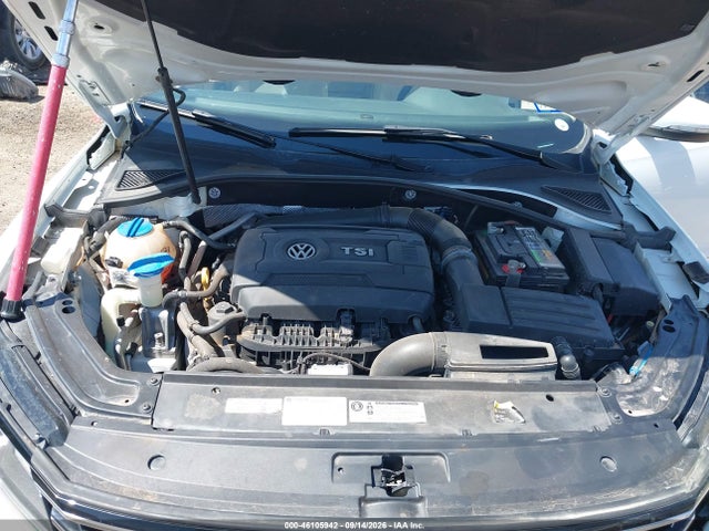 46105942 :رقم المزاد ، 1VWAT7A36GC067270 vin ، 2016 Volkswagen Passat 1.8t R-line مزاد بيع