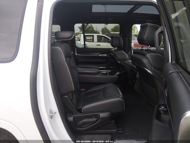 Продажа на аукционе авто 2024 Jeep Grand Wagoneer L Series Ii 4x4, vin: 1C4SJSFP7RS150226, номер лота: 46105960