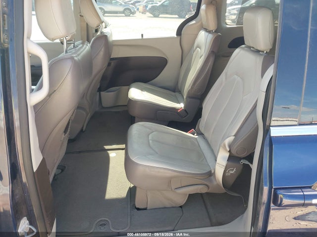 2017 Chrysler Pacifica Touring-l მანქანა იყიდება აუქციონზე, vin: 2C4RC1BGXHR665617, აუქციონის ნომერი: 46105972