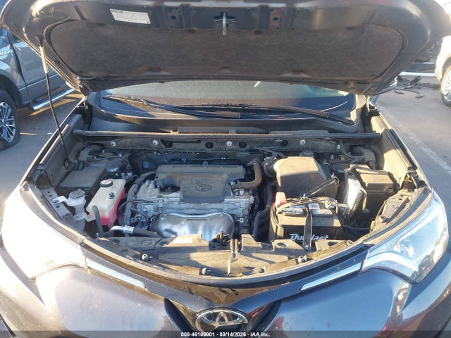 Toyota Rav4 Xle 2018 JTMWFREV8JJ740005 Image 10