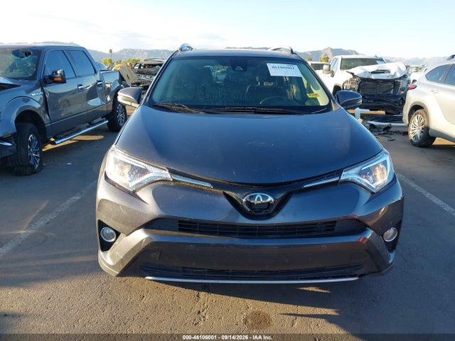 Toyota Rav4 Xle 2018 JTMWFREV8JJ740005 Image 12