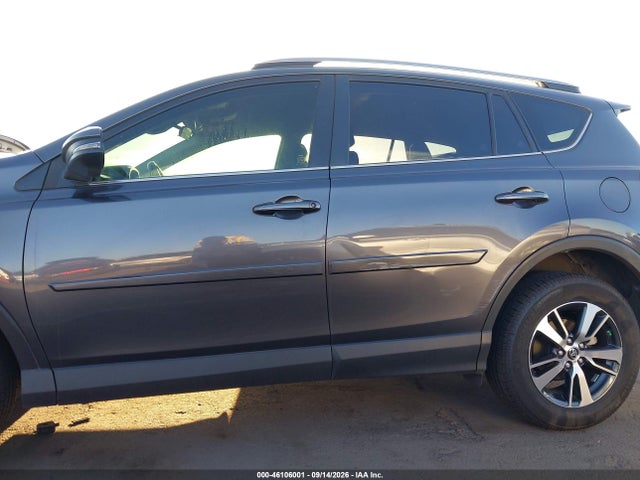 Toyota Rav4 Xle 2018 JTMWFREV8JJ740005 Image 14