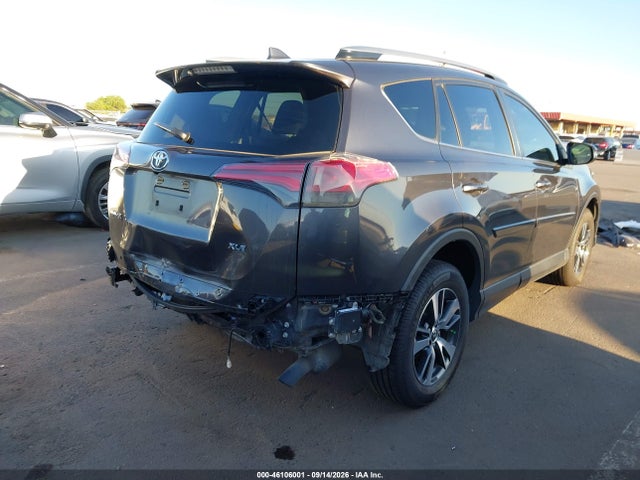 Toyota Rav4 Xle 2018 JTMWFREV8JJ740005 Image 4