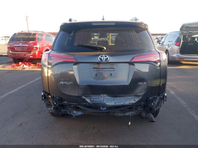 Toyota Rav4 Xle 2018 JTMWFREV8JJ740005 Image 6