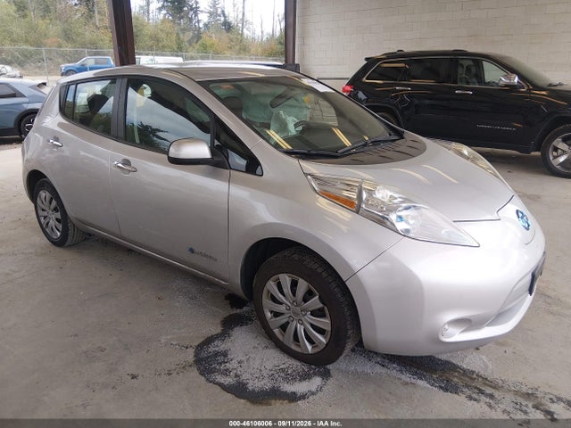 46106006 :رقم المزاد ، 1N4AZ0CP0DC410424 vin ، 2013 Nissan Leaf S مزاد بيع