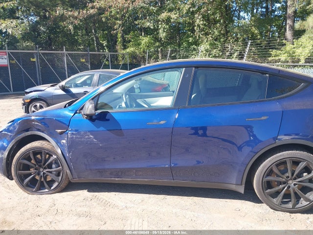 Продажа на аукционе авто 2022 Tesla Model Y Long Range Dual Motor All-wheel Drive, vin: 7SAYGDEE6NF418567, номер лота: 46106049