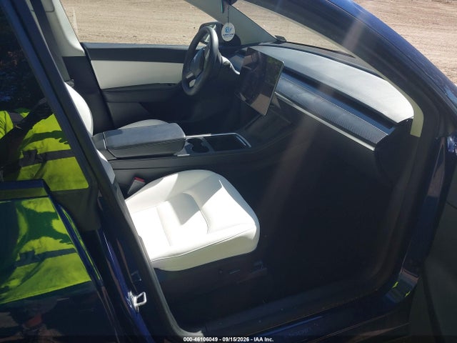 Продажа на аукционе авто 2022 Tesla Model Y Long Range Dual Motor All-wheel Drive, vin: 7SAYGDEE6NF418567, номер лота: 46106049