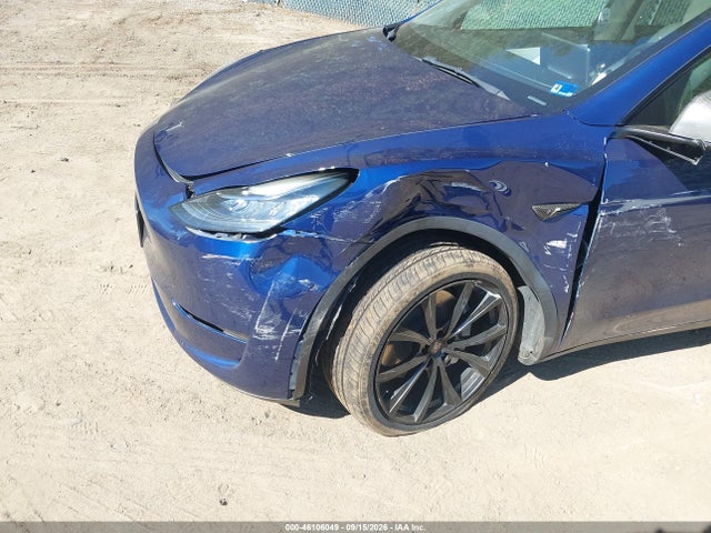Продажа на аукционе авто 2022 Tesla Model Y Long Range Dual Motor All-wheel Drive, vin: 7SAYGDEE6NF418567, номер лота: 46106049