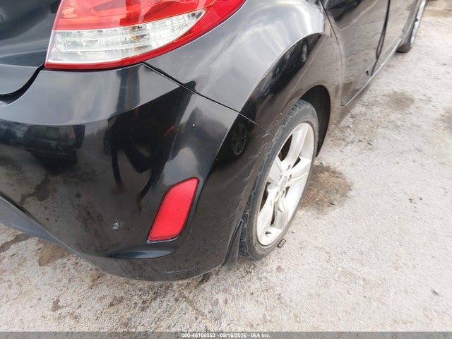 46106053 :رقم المزاد ، KMHTC6AD4DU172292 vin ، 2013 Hyundai Veloster Base W/gray مزاد بيع