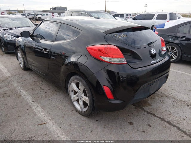 46106053 :رقم المزاد ، KMHTC6AD4DU172292 vin ، 2013 Hyundai Veloster Base W/gray مزاد بيع