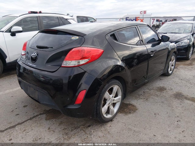 46106053 :رقم المزاد ، KMHTC6AD4DU172292 vin ، 2013 Hyundai Veloster Base W/gray مزاد بيع