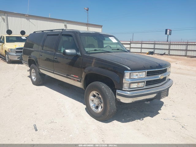 46106065 :رقم المزاد ، 1GNGK26J1WJ309197 vin ، 1998 Chevrolet Suburban 2500 مزاد بيع