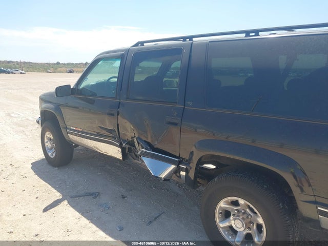 46106065 :رقم المزاد ، 1GNGK26J1WJ309197 vin ، 1998 Chevrolet Suburban 2500 مزاد بيع