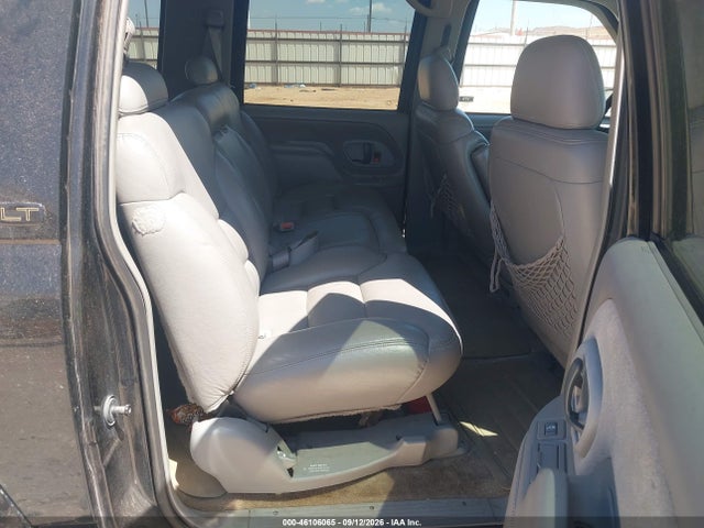 46106065 :رقم المزاد ، 1GNGK26J1WJ309197 vin ، 1998 Chevrolet Suburban 2500 مزاد بيع