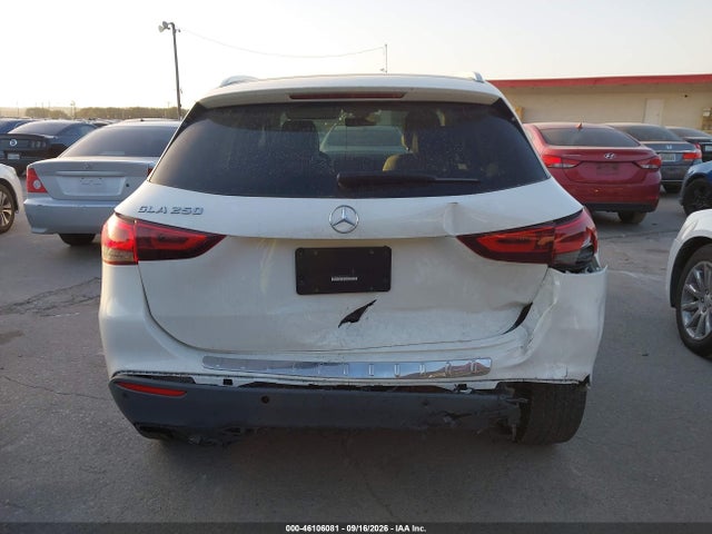 W1N4N4GB7PJ473814 Mercedes-Benz GLA 250