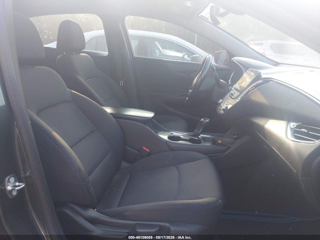 46106089 :رقم المزاد ، 1G1ZD5ST1JF147340 vin ، 2018 Chevrolet Malibu Lt مزاد بيع