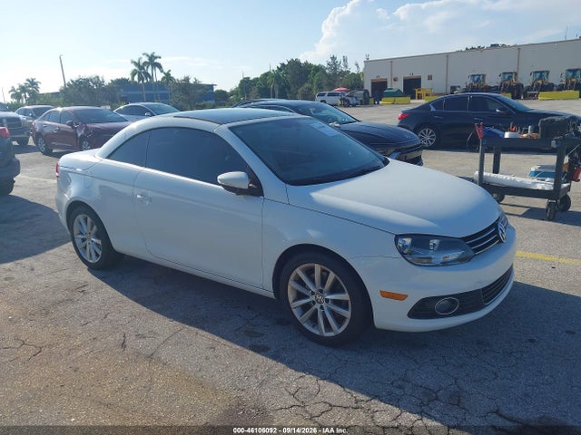 46106092 :رقم المزاد ، WVWBW8AH9FV001055 vin ، 2015 Volkswagen Eos Komfort Edition مزاد بيع