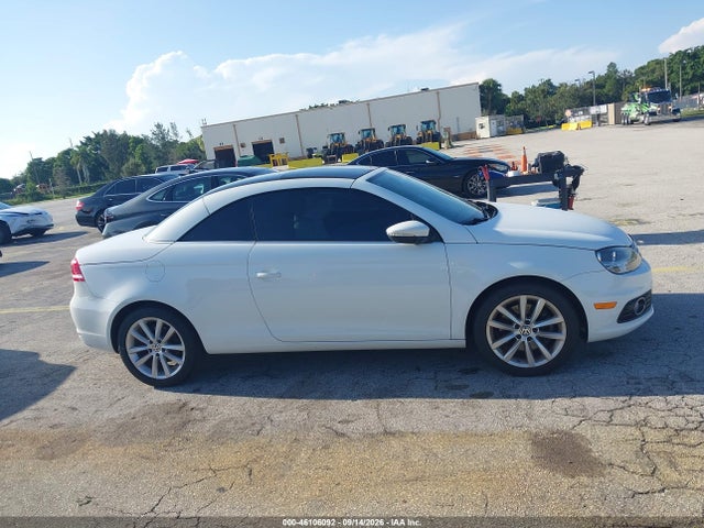 2015 Volkswagen Eos Komfort Edition მანქანა იყიდება აუქციონზე, vin: WVWBW8AH9FV001055, აუქციონის ნომერი: 46106092