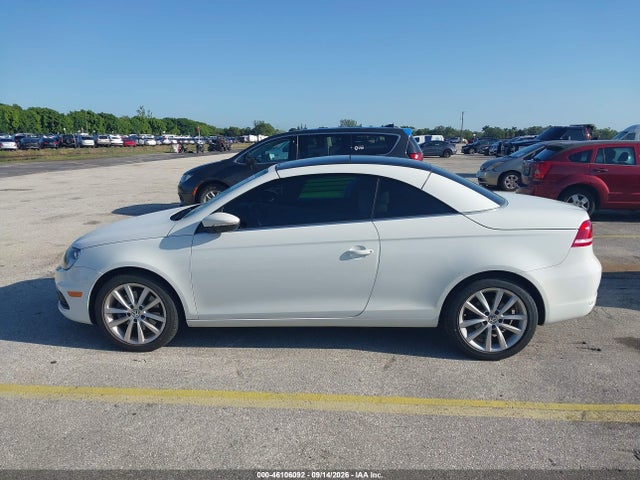 2015 Volkswagen Eos Komfort Edition მანქანა იყიდება აუქციონზე, vin: WVWBW8AH9FV001055, აუქციონის ნომერი: 46106092