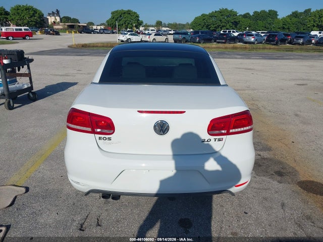 2015 Volkswagen Eos Komfort Edition მანქანა იყიდება აუქციონზე, vin: WVWBW8AH9FV001055, აუქციონის ნომერი: 46106092