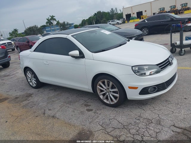 2015 Volkswagen Eos Komfort Edition მანქანა იყიდება აუქციონზე, vin: WVWBW8AH9FV001055, აუქციონის ნომერი: 46106092