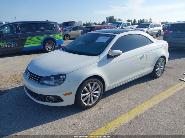 2015 Volkswagen Eos Komfort Edition მანქანა იყიდება აუქციონზე, vin: WVWBW8AH9FV001055, აუქციონის ნომერი: 46106092
