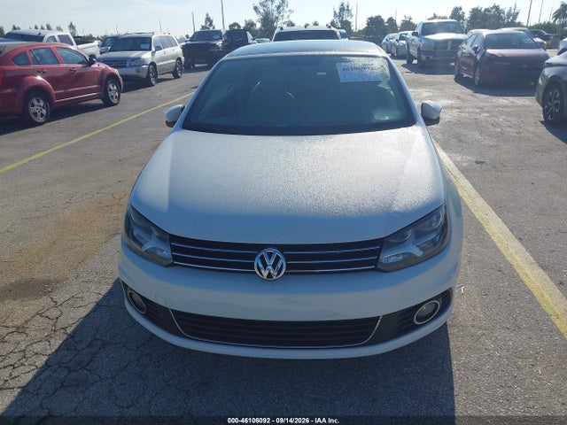 2015 Volkswagen Eos Komfort Edition მანქანა იყიდება აუქციონზე, vin: WVWBW8AH9FV001055, აუქციონის ნომერი: 46106092