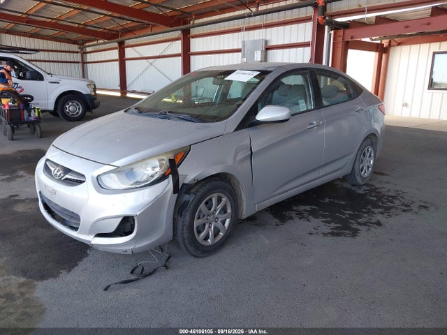 46106105 :رقم المزاد ، KMHCT4AE3DU537977 vin ، 2013 Hyundai Accent Gls مزاد بيع
