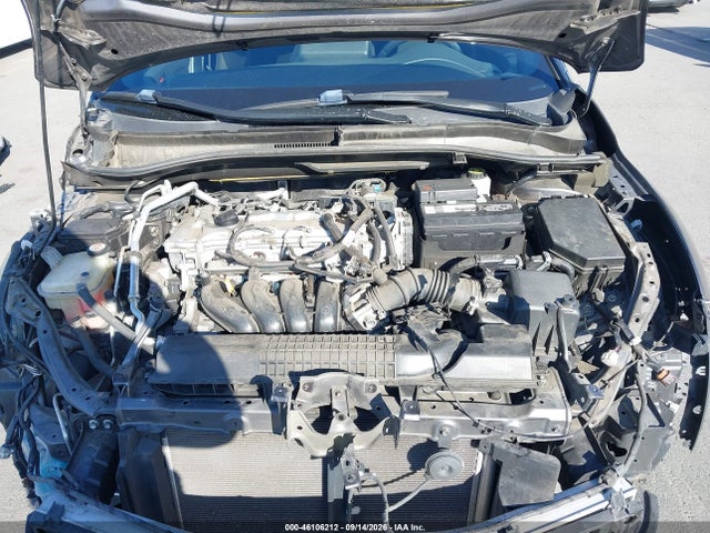 JTNKHMBX4K1022143 Toyota C-HR XLE