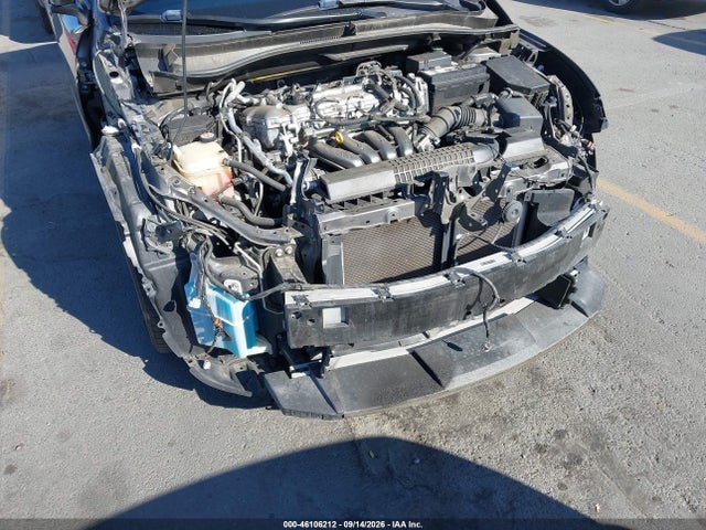 JTNKHMBX4K1022143 Toyota C-HR XLE