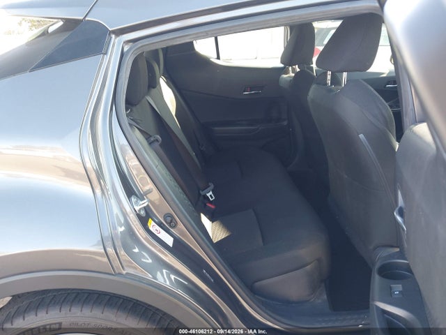 JTNKHMBX4K1022143 Toyota C-HR XLE