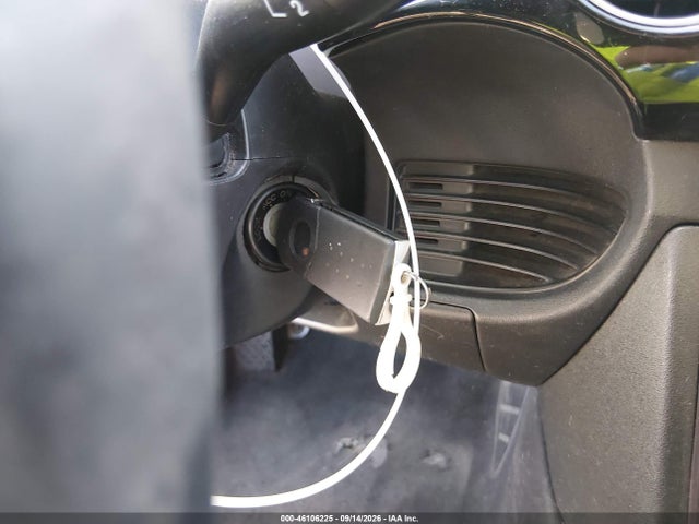 46106225 :رقم المزاد ، JM1NC25FX60115834 vin ، 2006 Mazda Mx-5 Touring مزاد بيع