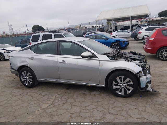 46106230 :رقم المزاد ، 1N4BL4BV3NN395274 vin ، 2022 Nissan Altima S Fwd مزاد بيع